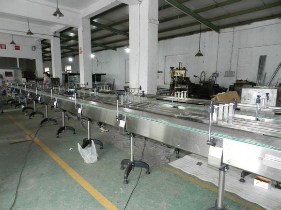 選購鏈板輸送機要注意鏈板輸送帶的選擇