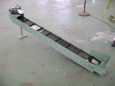 板鏈輸送機運行中出現(xiàn)的故障及維護技術