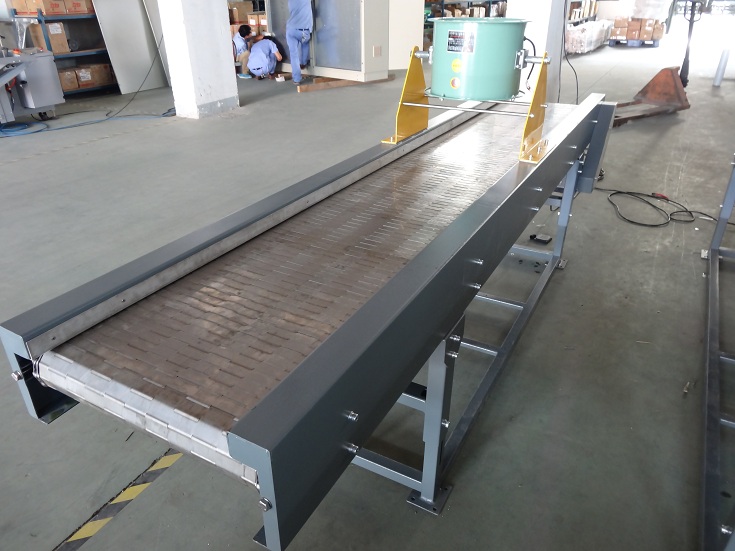 不銹鋼網(wǎng)帶輸送機(jī)的改進(jìn)與應(yīng)用優(yōu)勢